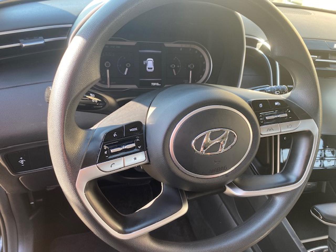 2022 Hyundai Tucson Essential FWD - Photo #9