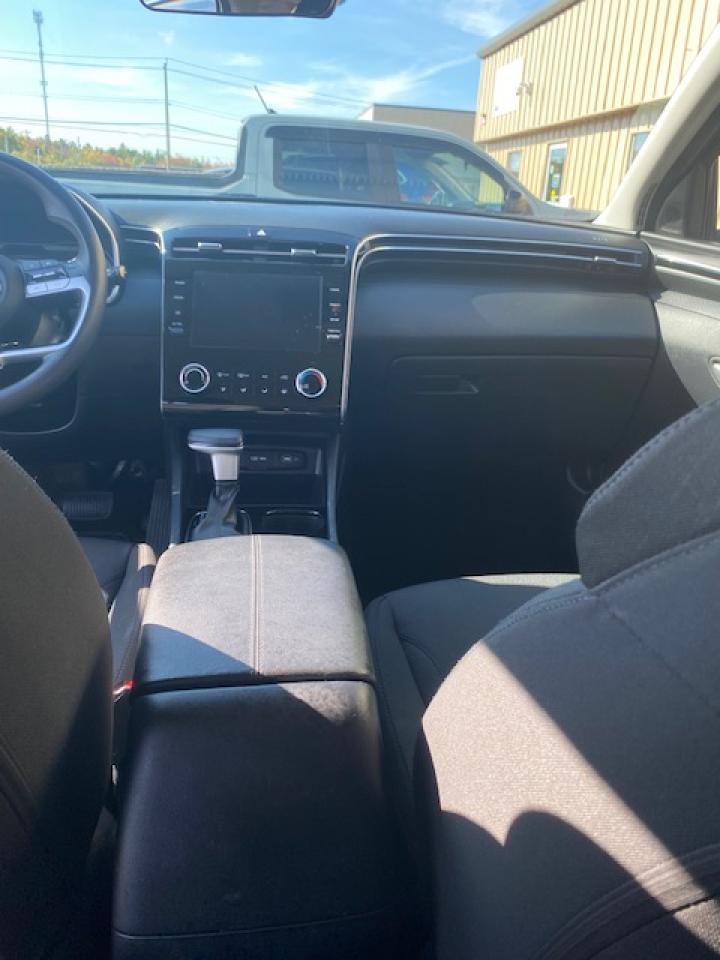 2022 Hyundai Tucson Essential FWD - Photo #10