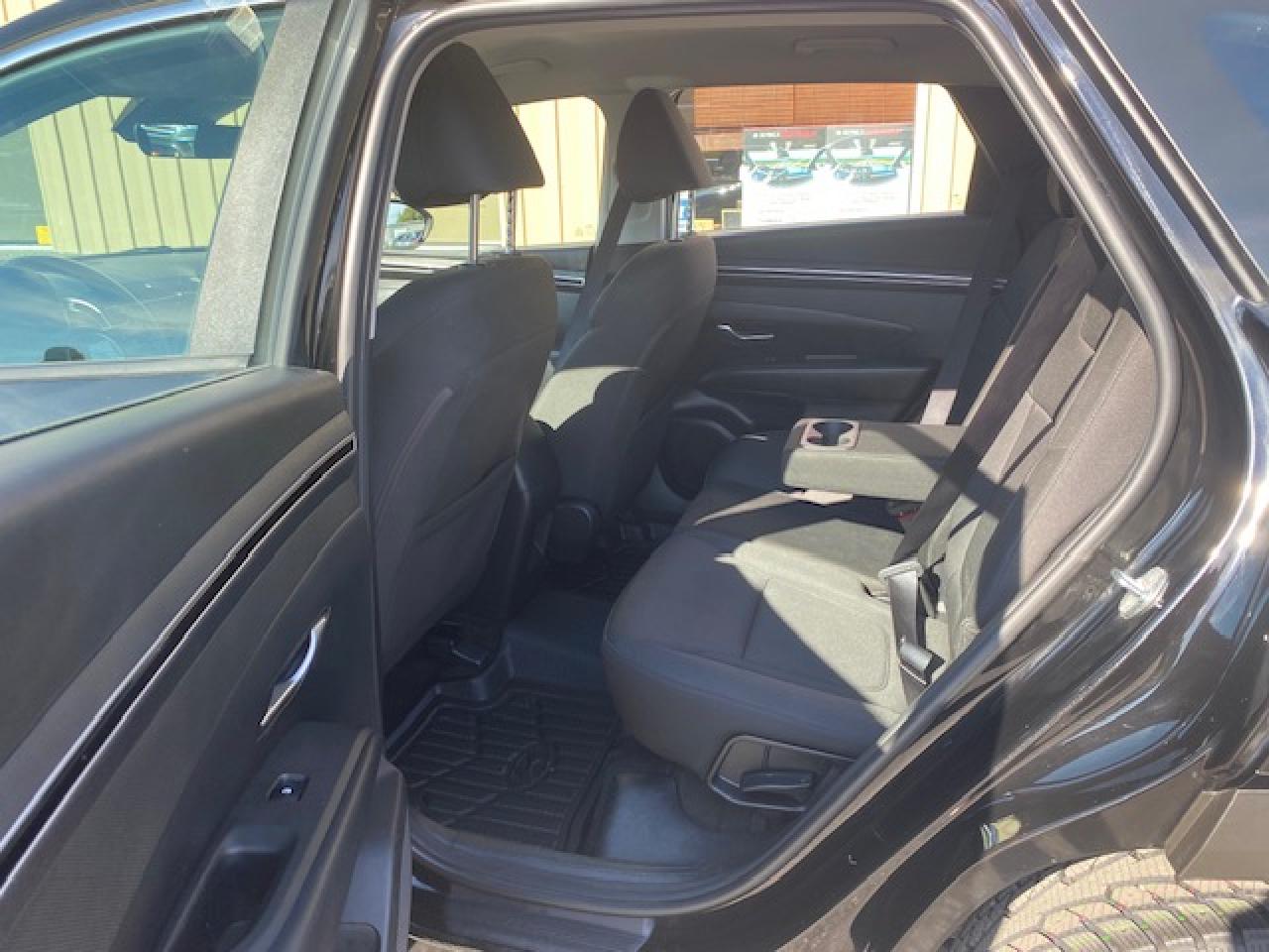 2022 Hyundai Tucson Essential FWD - Photo #8