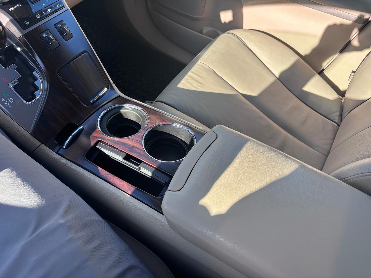 2015 Toyota Venza XLE V6 AWD FULLY LOADED!!! - Photo #25