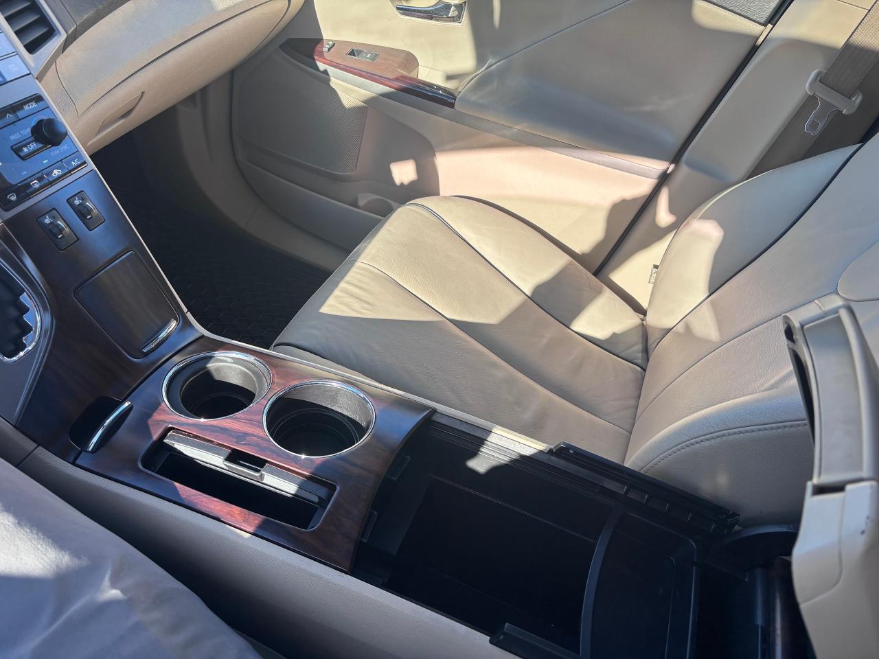 2015 Toyota Venza XLE V6 AWD FULLY LOADED!!! - Photo #24