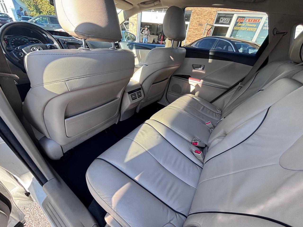 2015 Toyota Venza XLE V6 AWD FULLY LOADED!!! - Photo #12