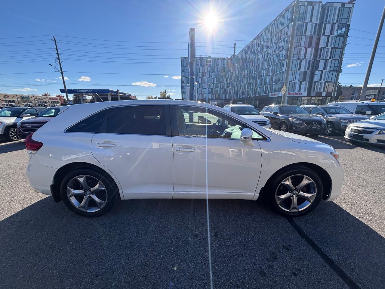 2015 Toyota Venza XLE V6 AWD FULLY LOADED!!! - Photo #6