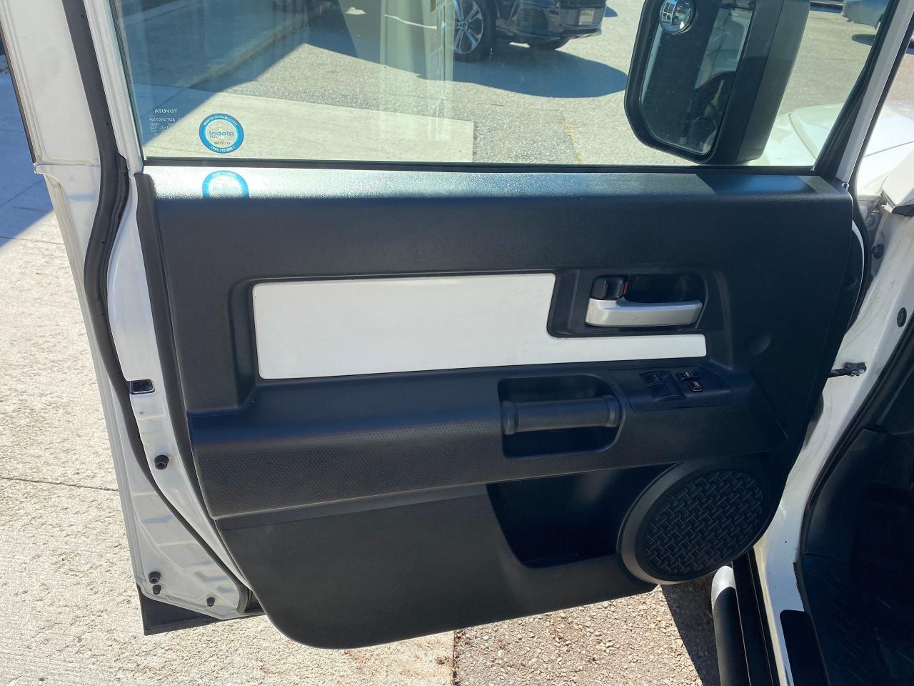 2008 Toyota FJ Cruiser OFF ROAD - Photo #10