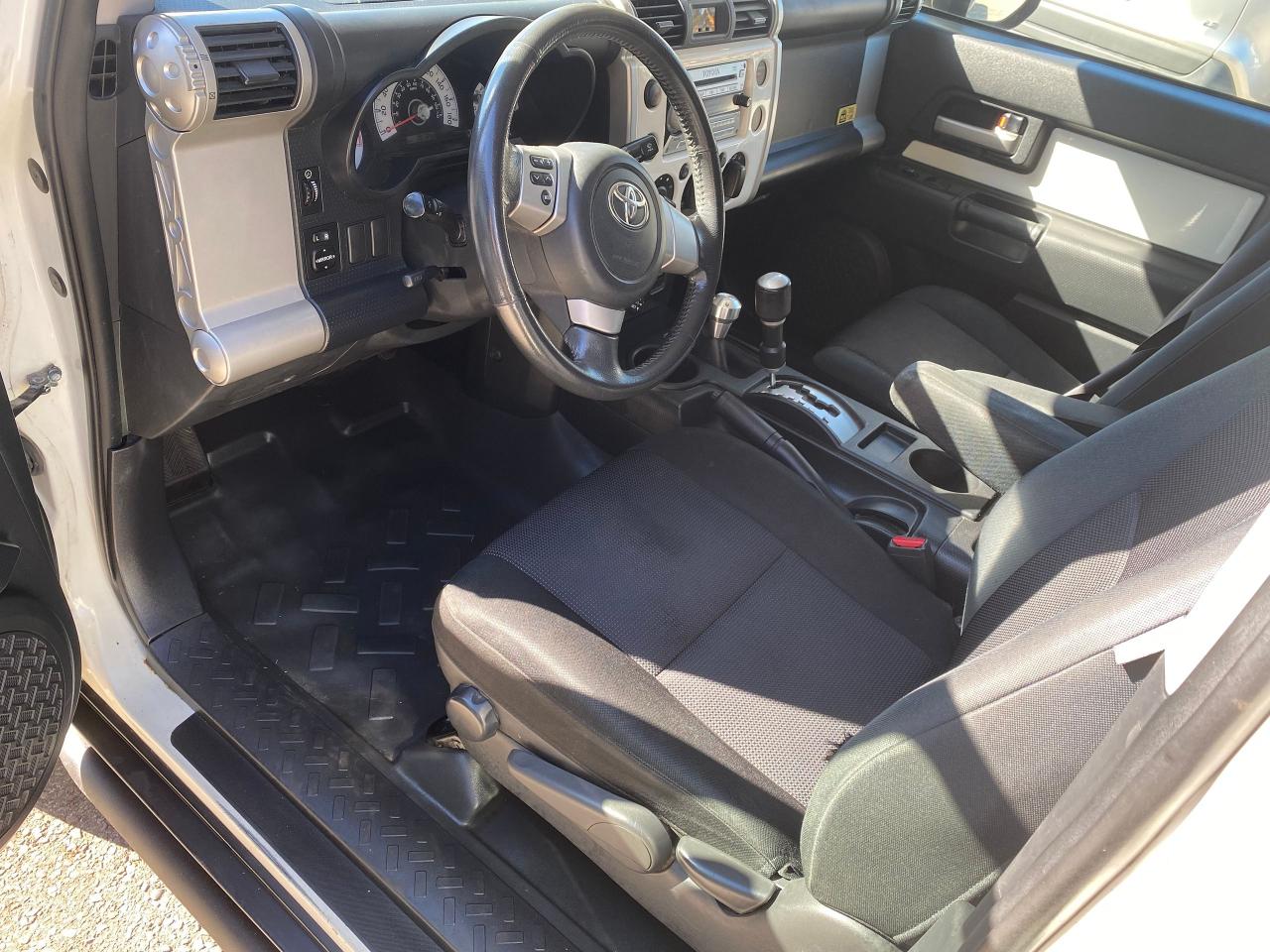 2008 Toyota FJ Cruiser OFF ROAD - Photo #11