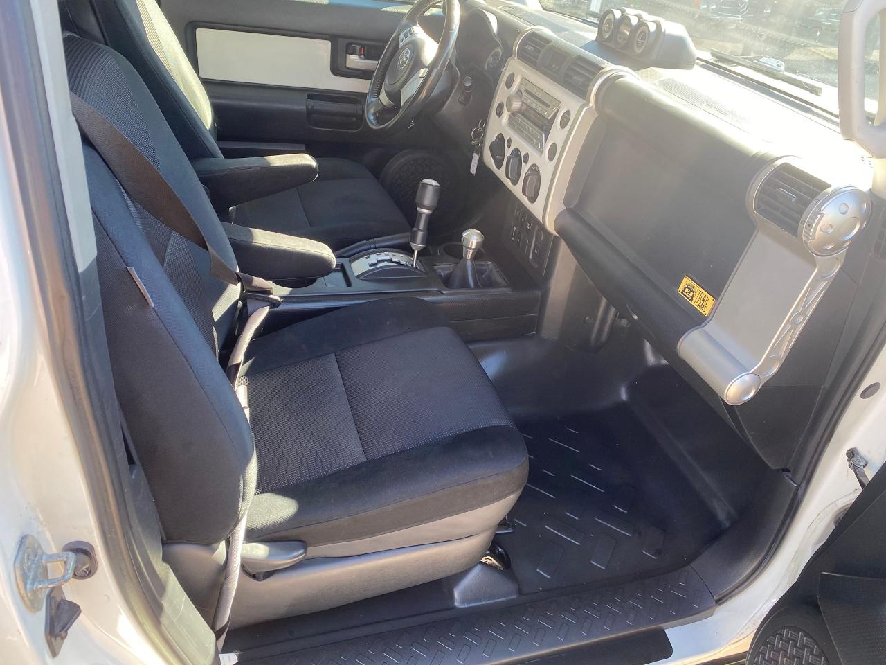 2008 Toyota FJ Cruiser OFF ROAD - Photo #28