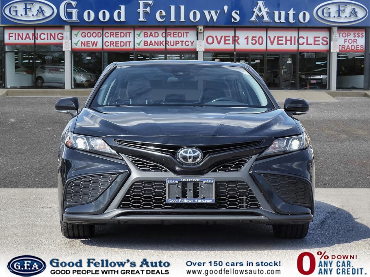 2021 Toyota Camry SE MODEL, LEATHER & CLOTH, REARVIEW CAMERA, HEATED Photo2