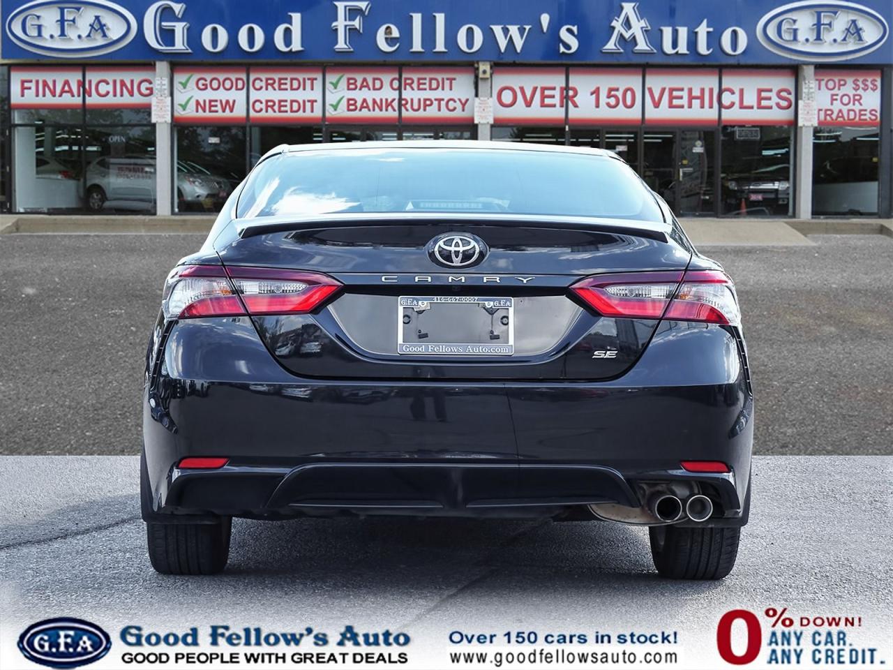 2021 Toyota Camry SE MODEL, LEATHER & CLOTH, REARVIEW CAMERA, HEATED Photo4