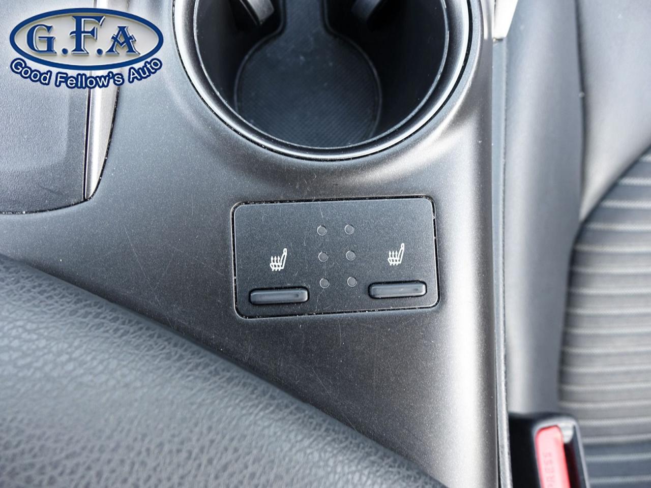 2021 Toyota Camry SE MODEL, LEATHER & CLOTH, REARVIEW CAMERA, HEATED - Photo #15