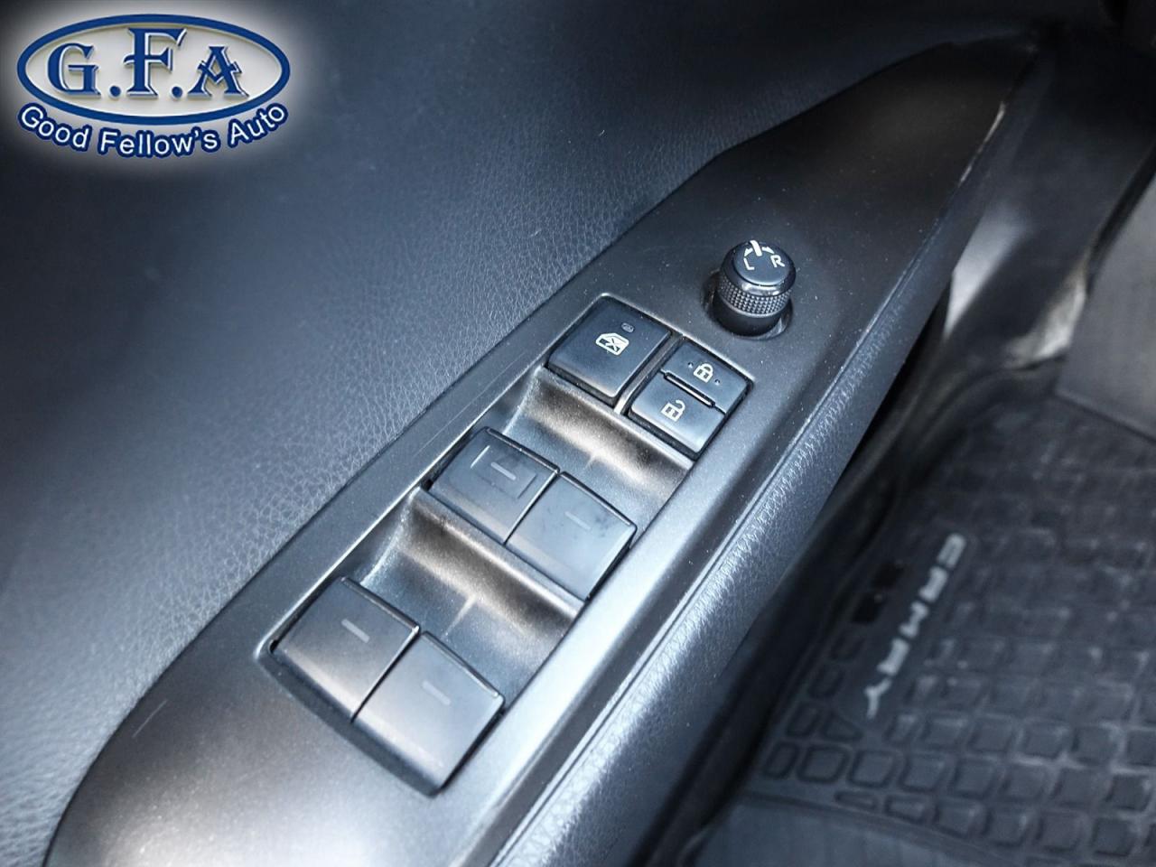 2021 Toyota Camry SE MODEL, LEATHER & CLOTH, REARVIEW CAMERA, HEATED - Photo #19