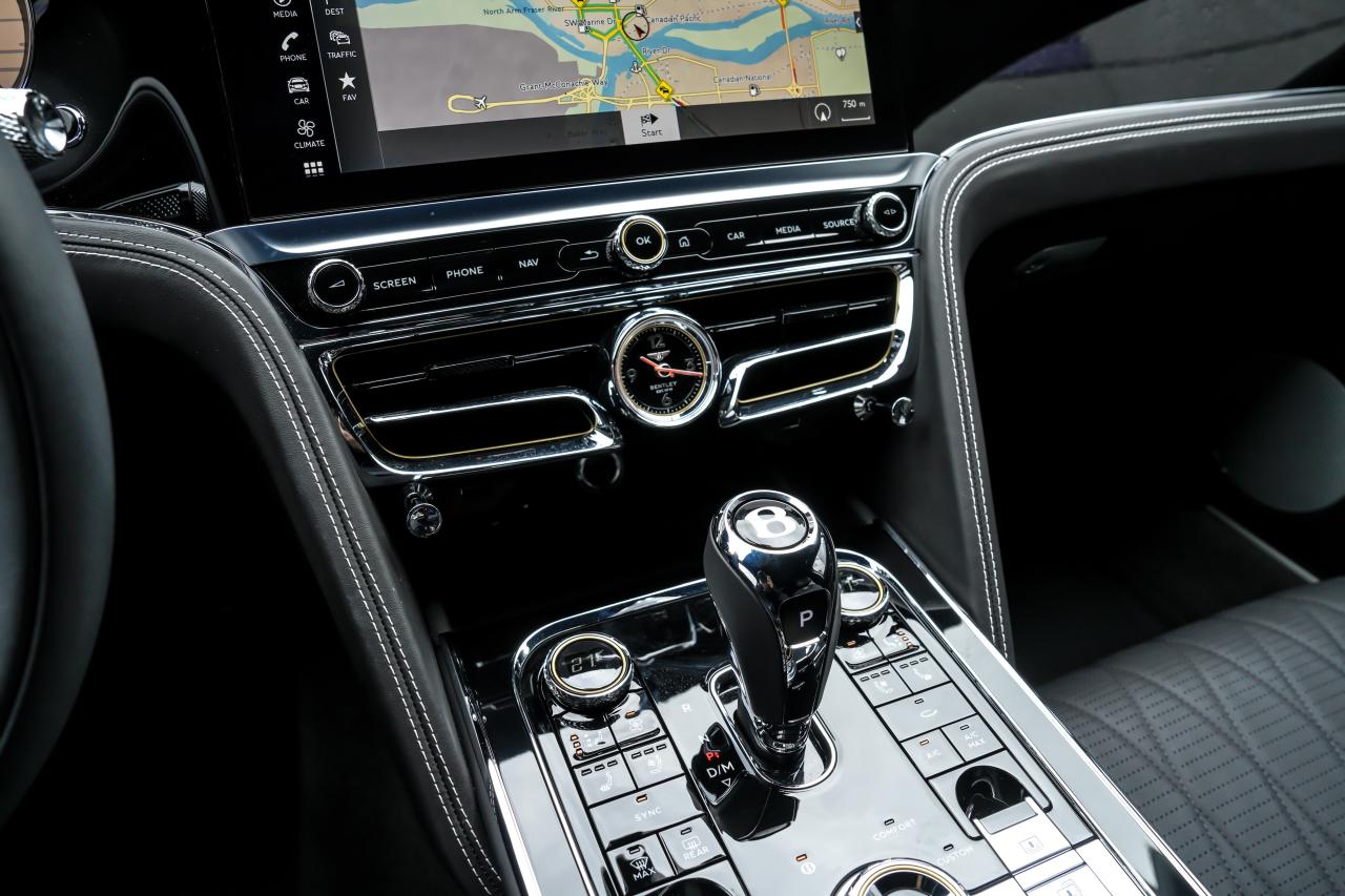 2022 Bentley Flying Spur V8 - Photo #19