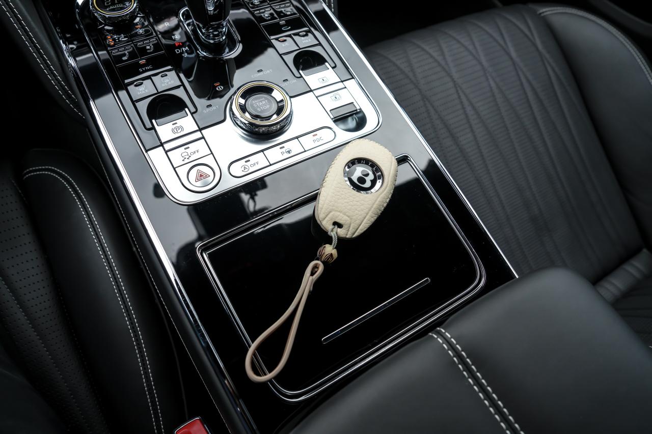 2022 Bentley Flying Spur V8 - Photo #8