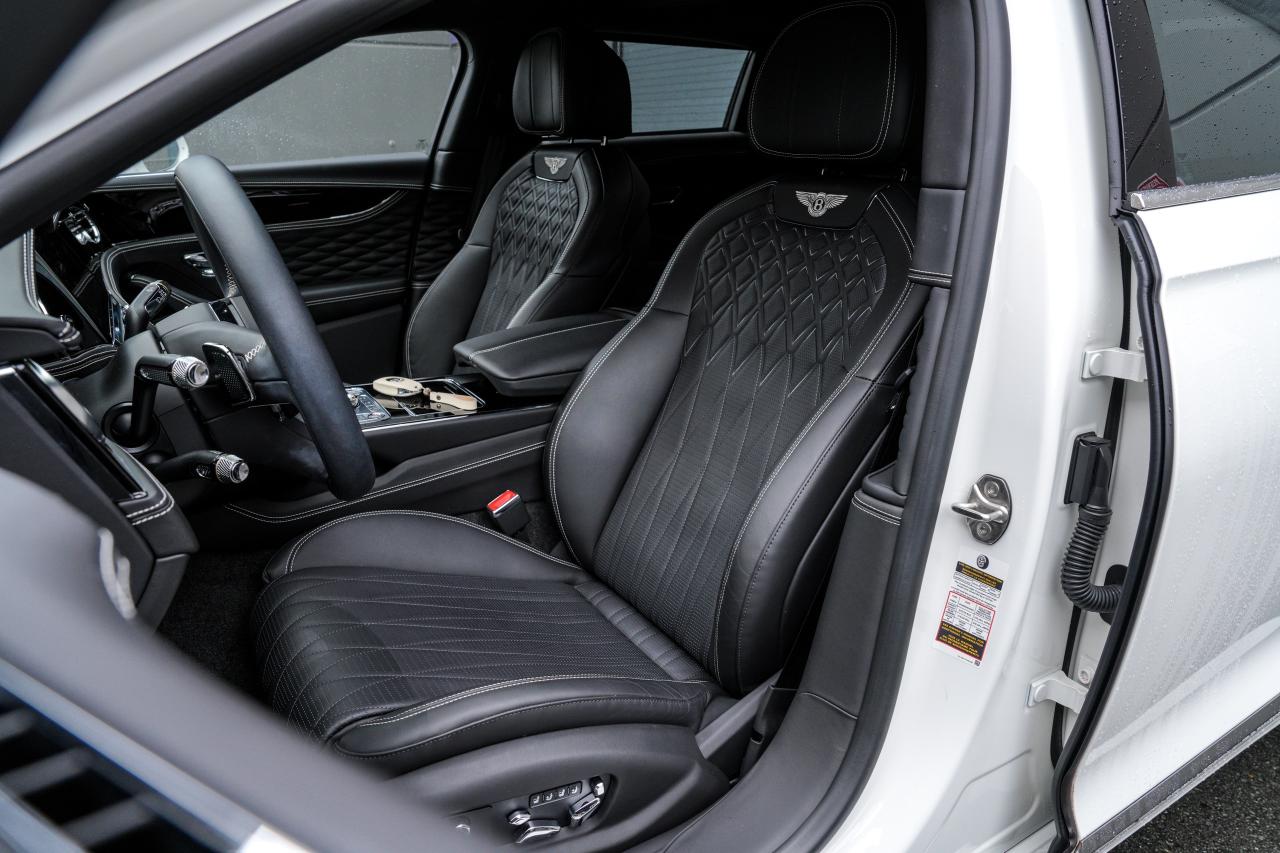 2022 Bentley Flying Spur V8 - Photo #17