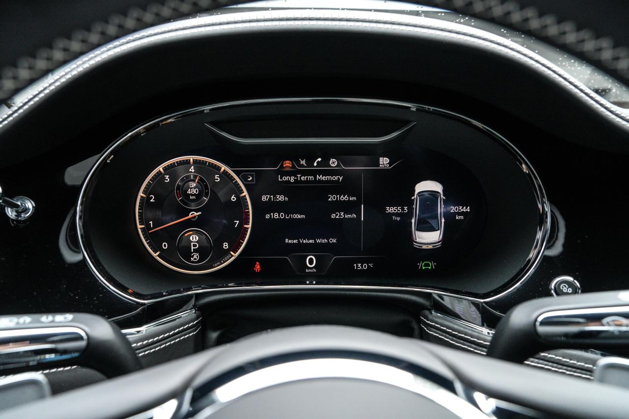 2022 Bentley Flying Spur V8 - Photo #10