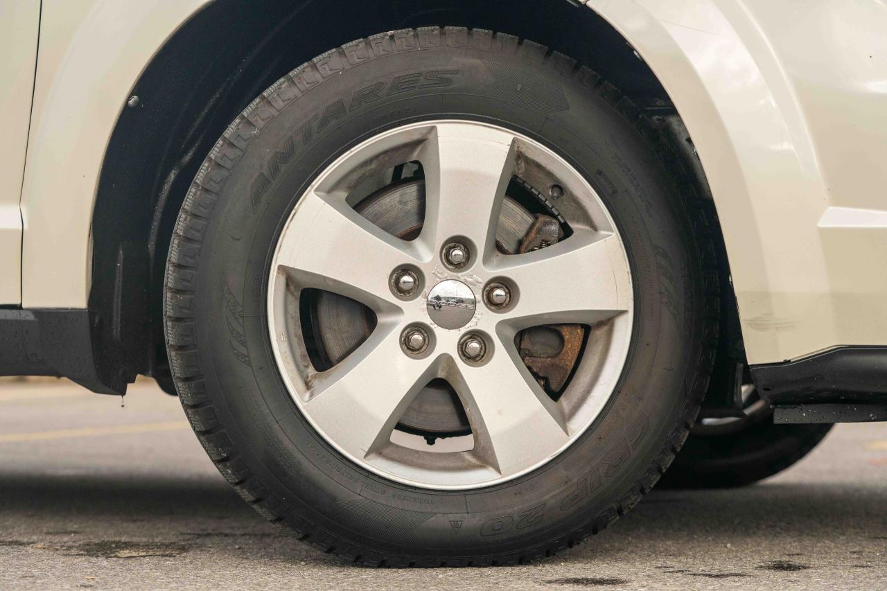 2015 Dodge Journey SE - Photo #8