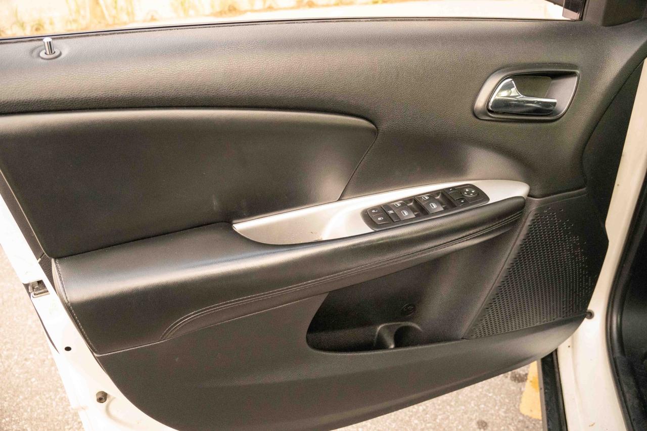 2015 Dodge Journey SE - Photo #20