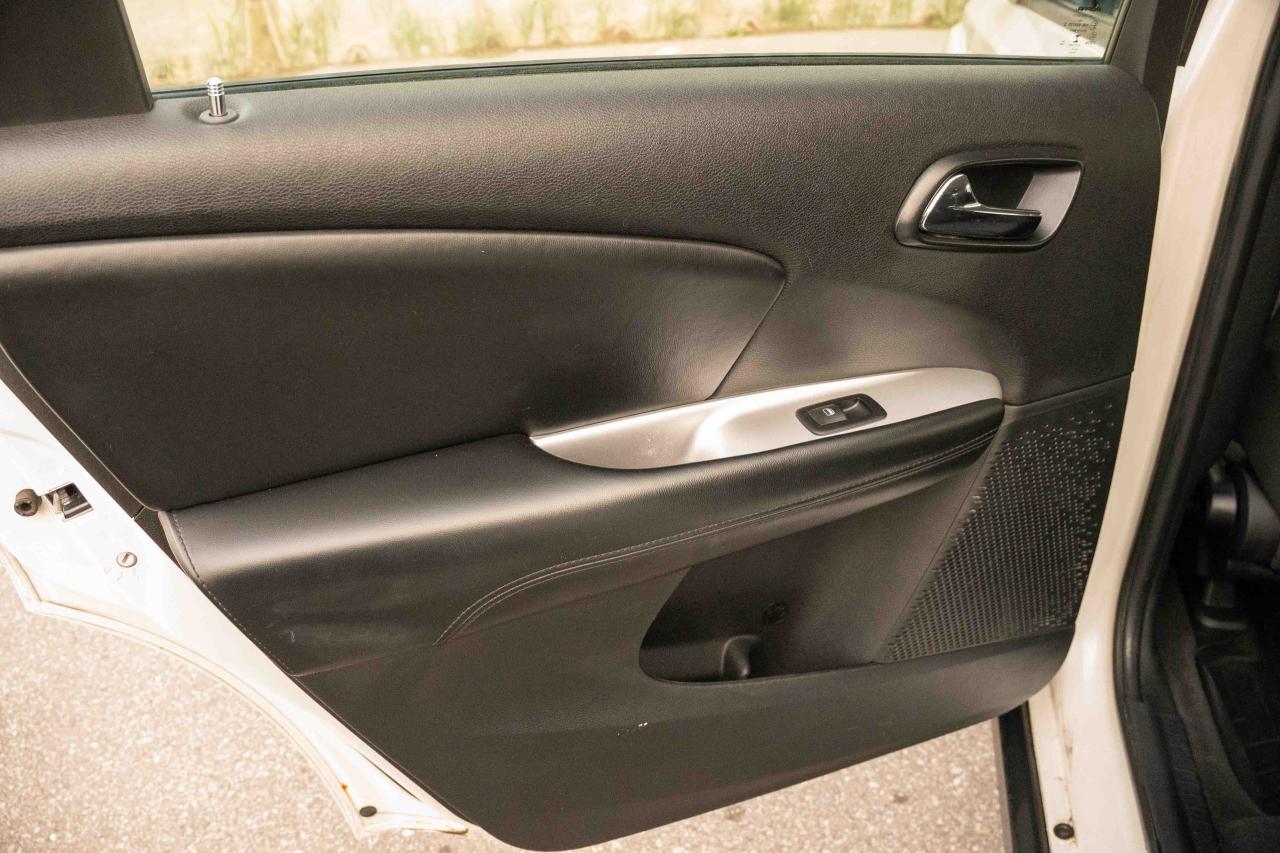 2015 Dodge Journey SE - Photo #39