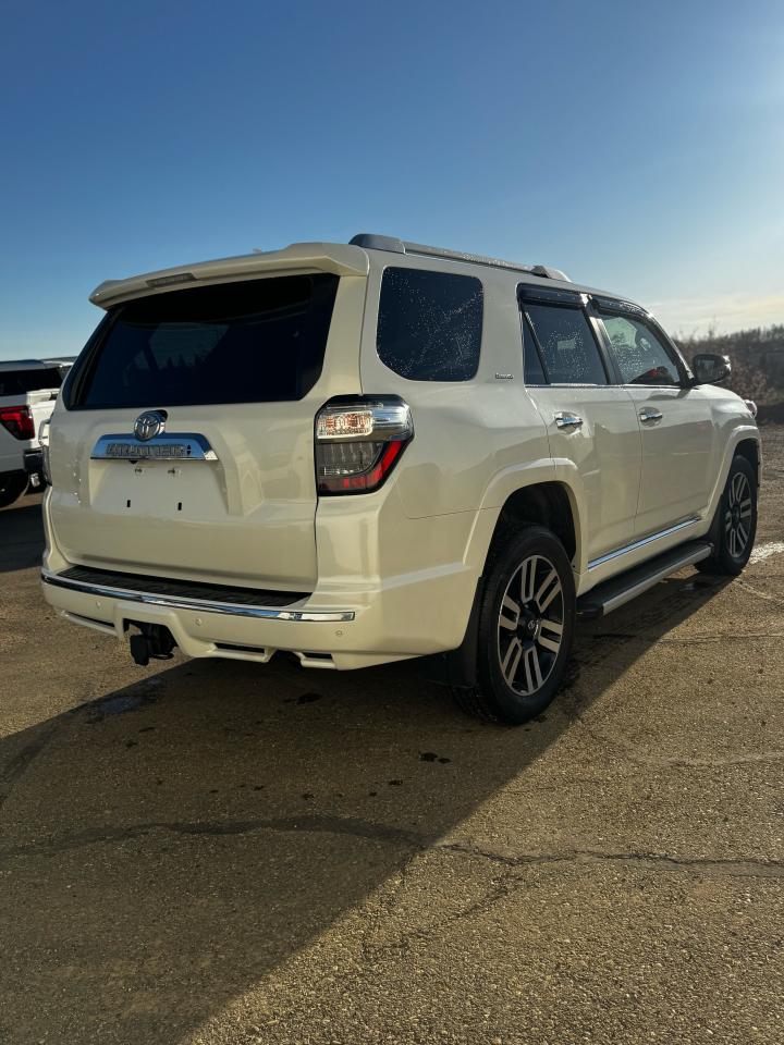 2021 Toyota 4Runner BASE Photo3