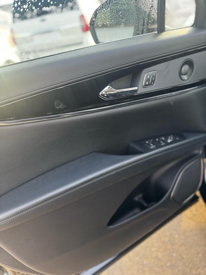 2022 Lincoln Nautilus RESERVE Photo5