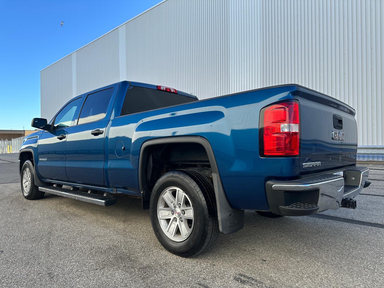 2018 GMC Sierra 1500 Crew Cab 6.5 FT Box 4WD Photo4