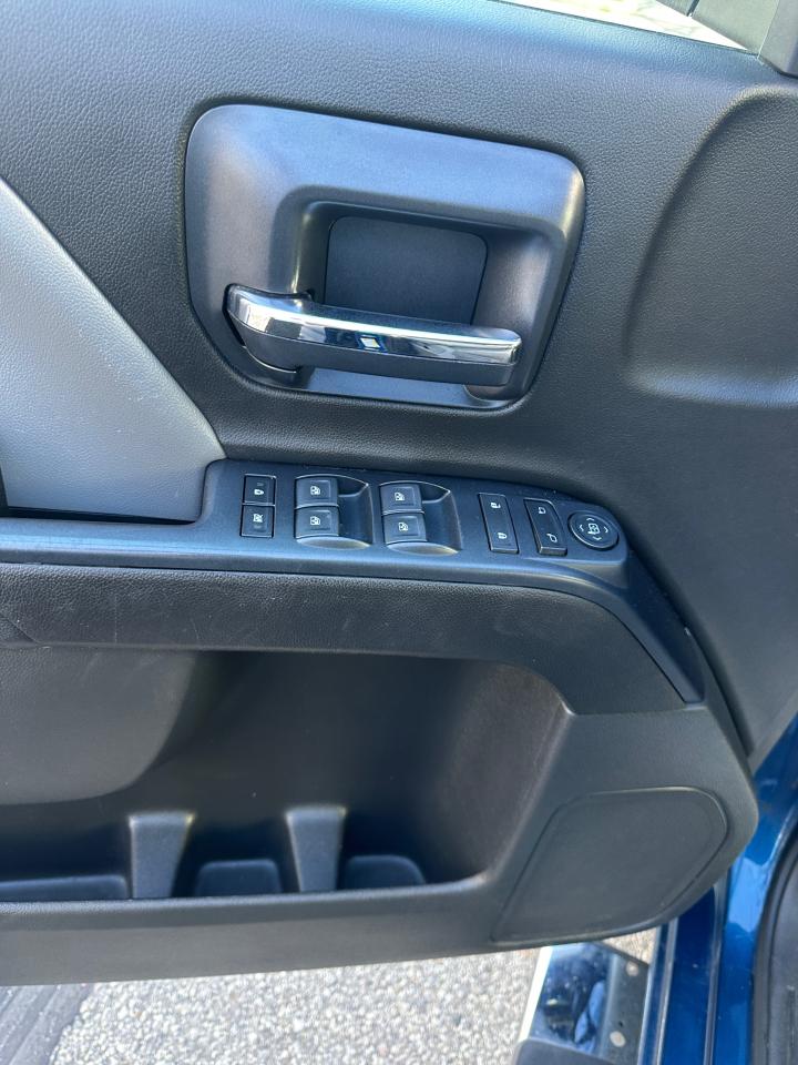 1759976143