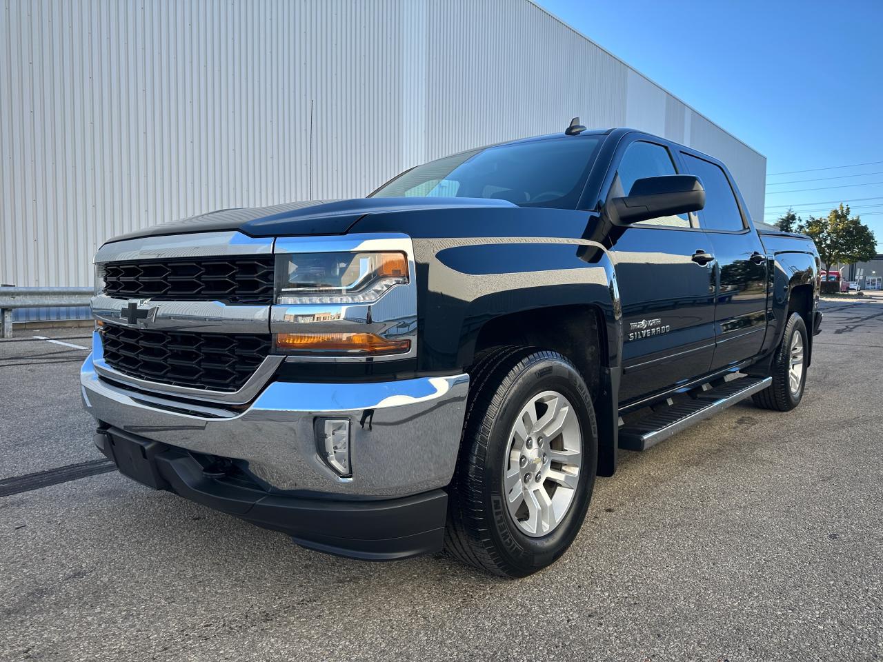 2017 Chevrolet Silverado 1500 LT Crew Cab True North Edition In Black Photo2
