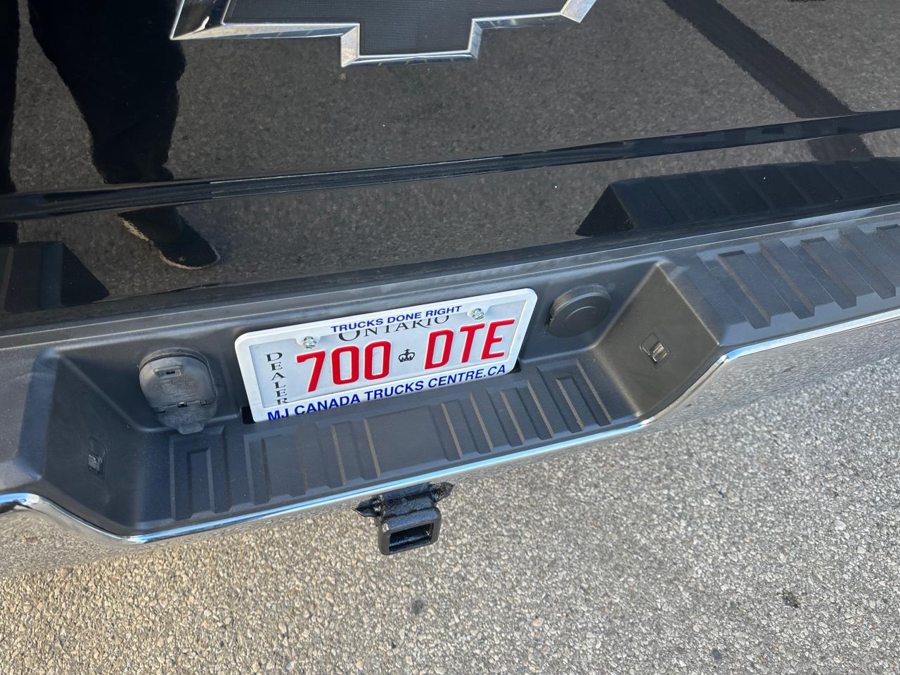 1759977611