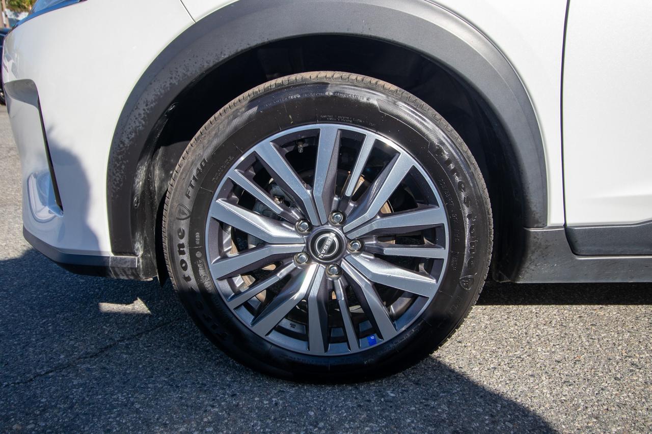 2024 Nissan Kicks SV Photo5