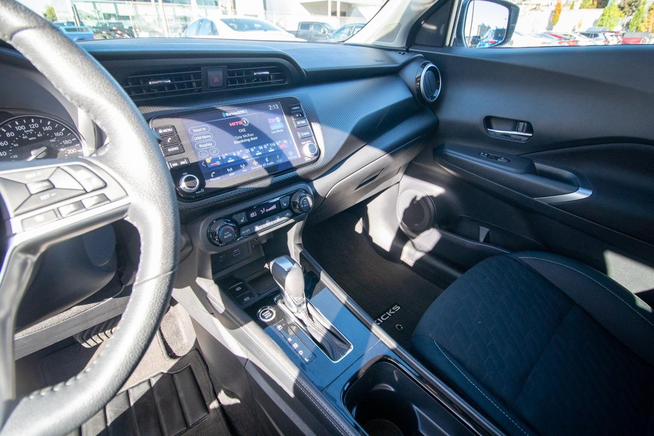 2024 Nissan Kicks SV Photo5