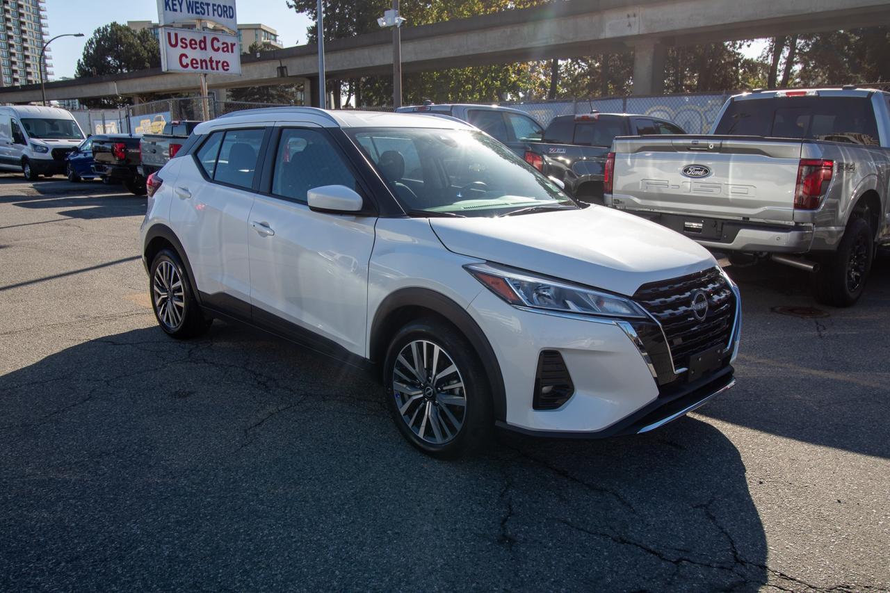 2024 Nissan Kicks SV Photo5