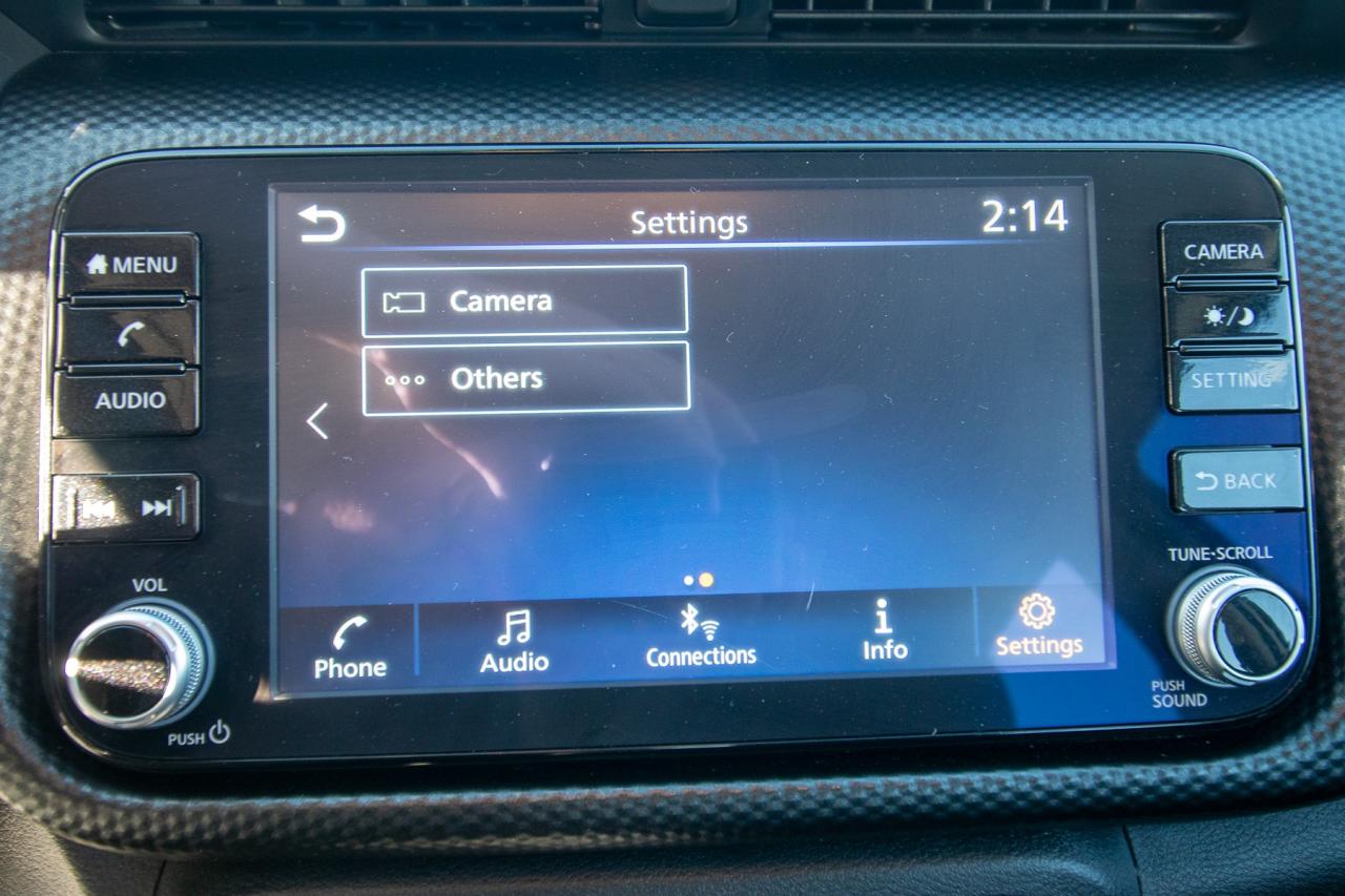 2024 Nissan Kicks SV Photo5