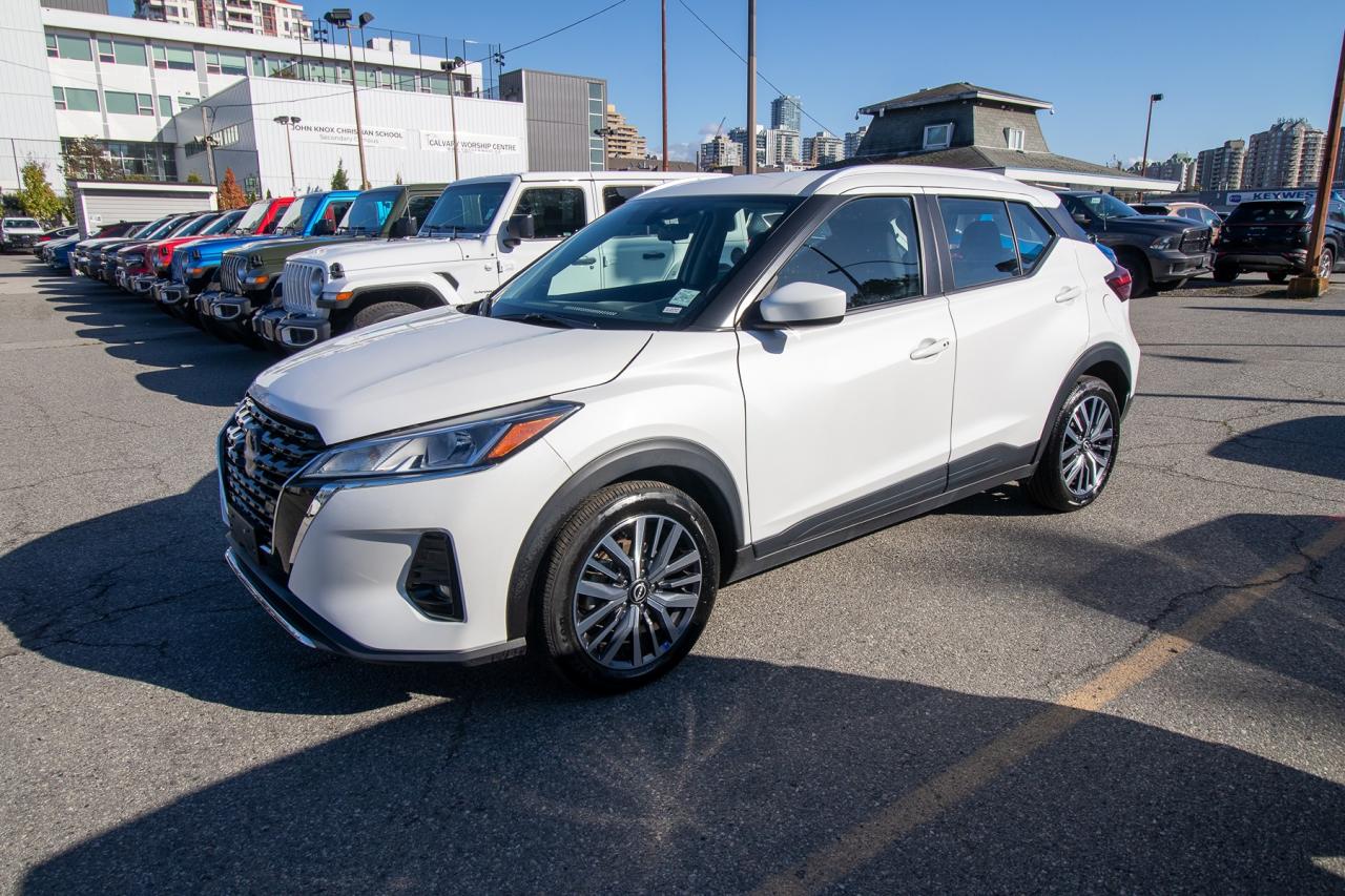 2024 Nissan Kicks SV Photo2
