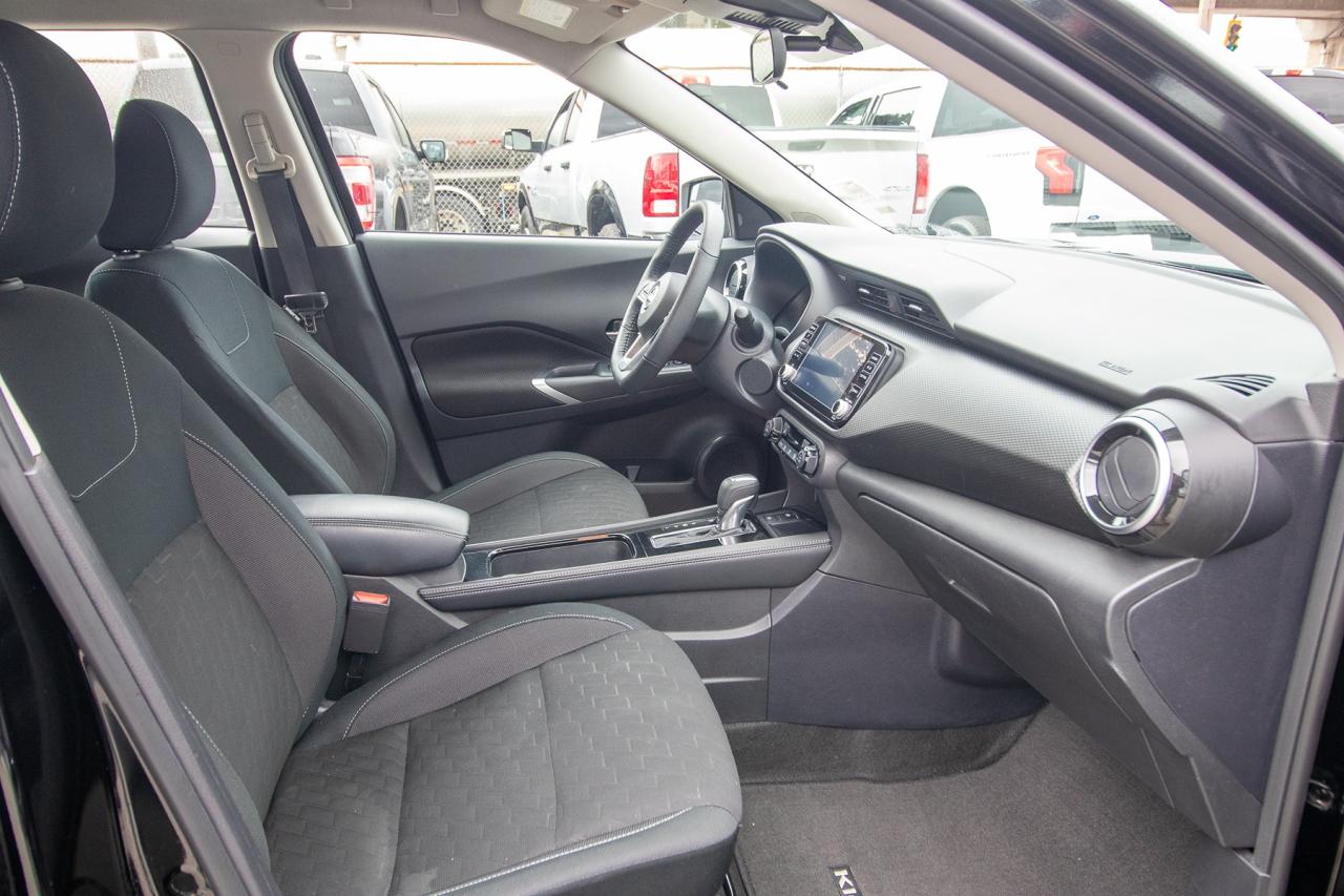 2024 Nissan Kicks SV Photo5