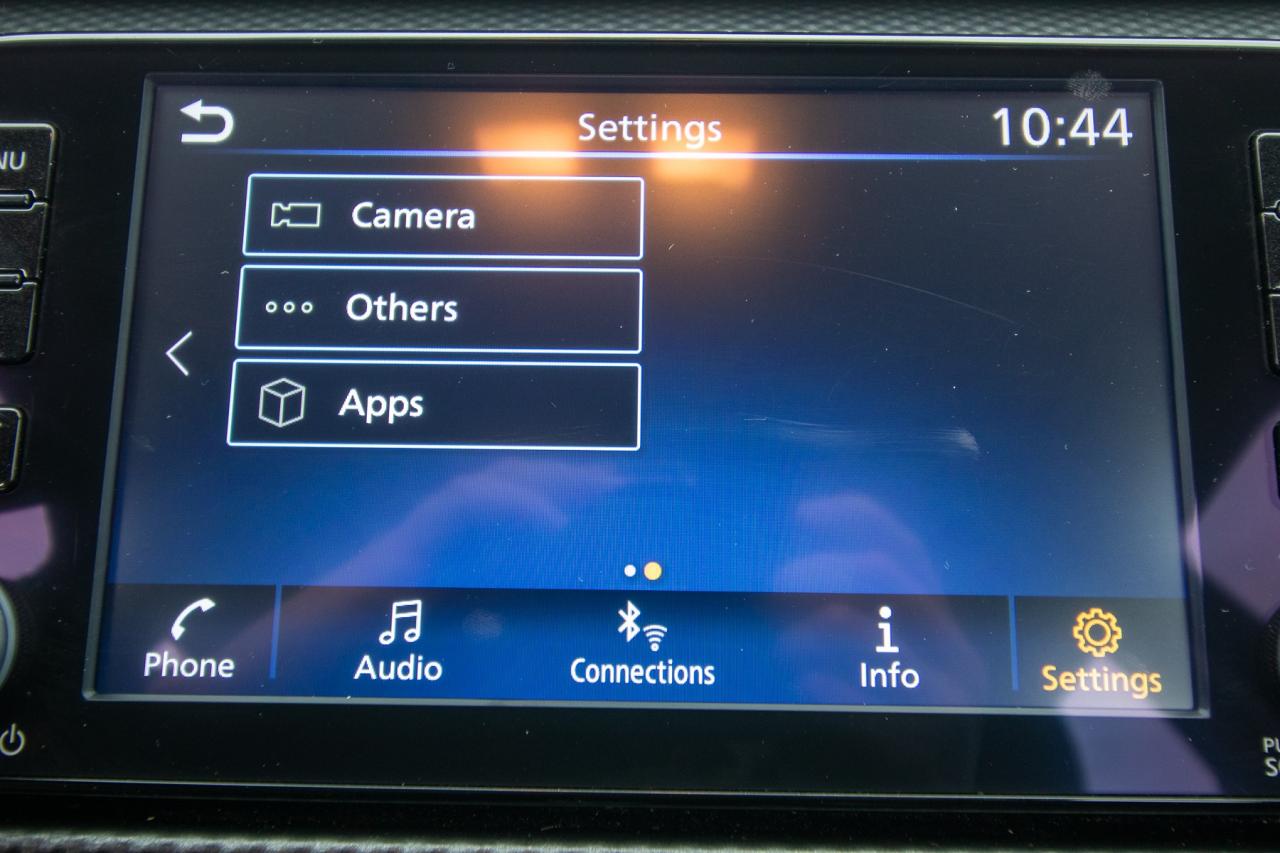 2024 Nissan Kicks SV Photo5