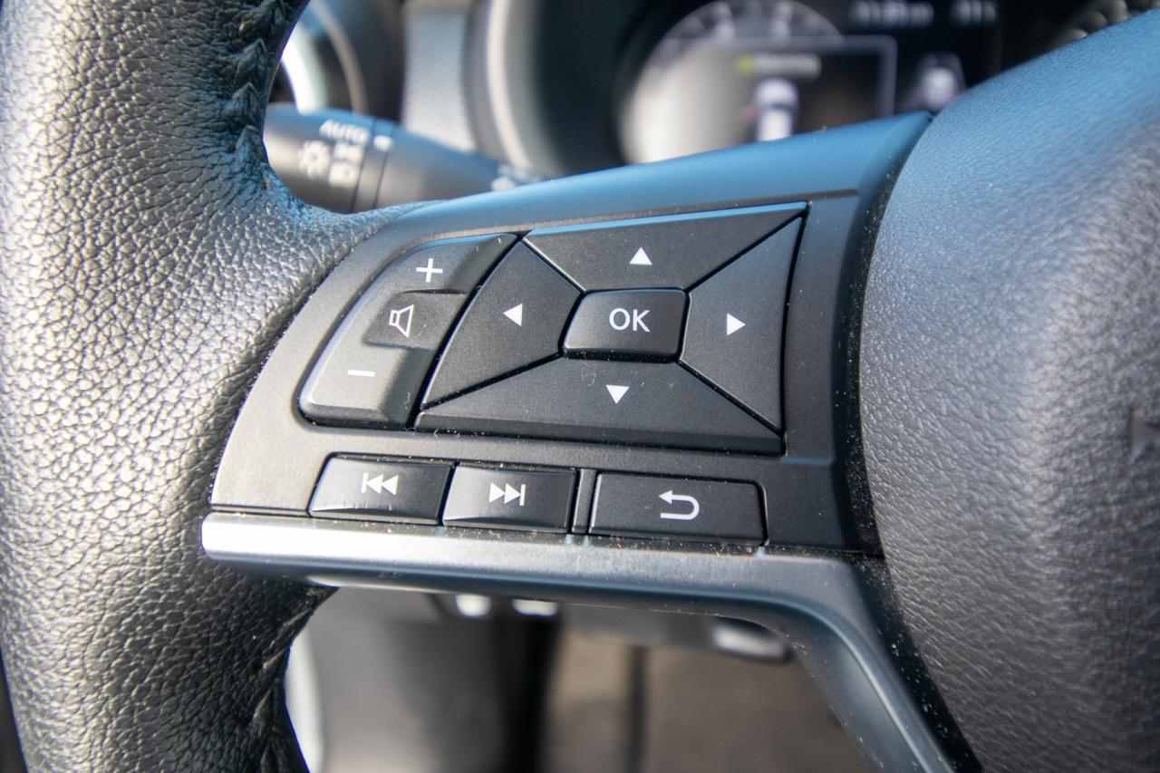 2024 Nissan Kicks SV Photo5