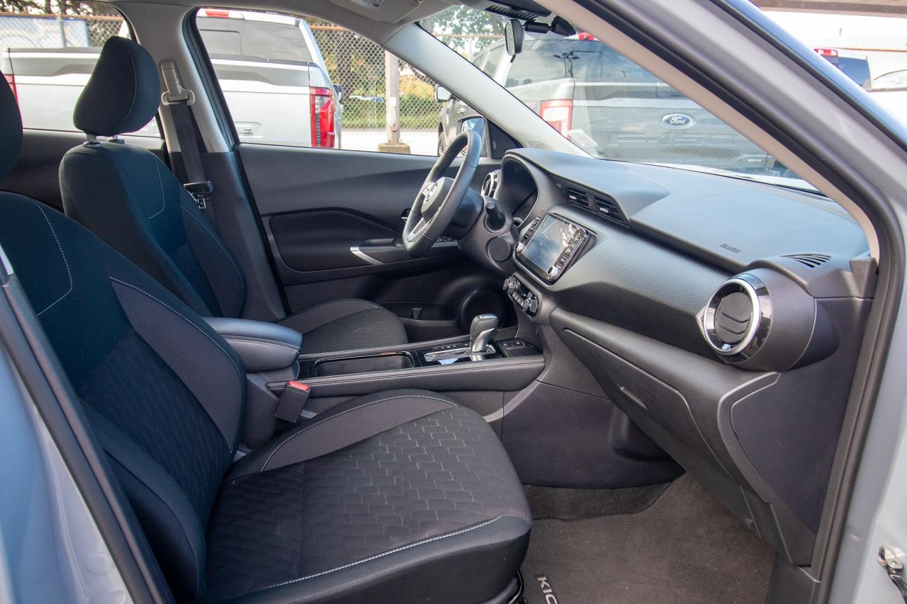 2024 Nissan Kicks SV Photo5
