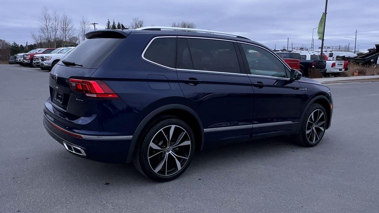 2024 Volkswagen Tiguan Highline R-Line AWD, SIRIUS XM, LEATHER SEATS, MOONROOF, NAV, CRUISE CONTROL, BACK UP CAM, NAV!! Photo