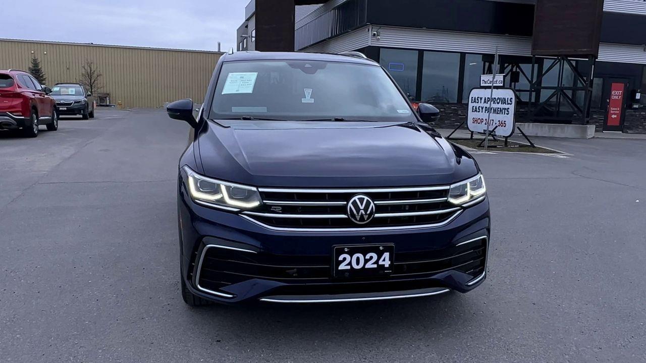 2024 Volkswagen Tiguan Highline R-Line AWD, SIRIUS XM, LEATHER SEATS, MOONROOF, NAV, CRUISE CONTROL, BACK UP CAM, NAV!! Photo
