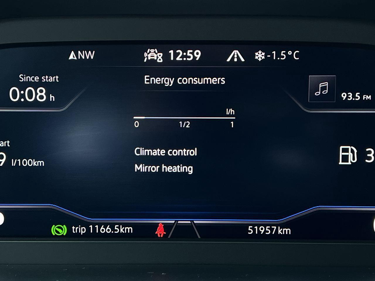 2024 Volkswagen Tiguan Highline R-Line AWD, SIRIUS XM, LEATHER SEATS, MOONROOF, NAV, CRUISE CONTROL, BACK UP CAM, NAV!! Photo