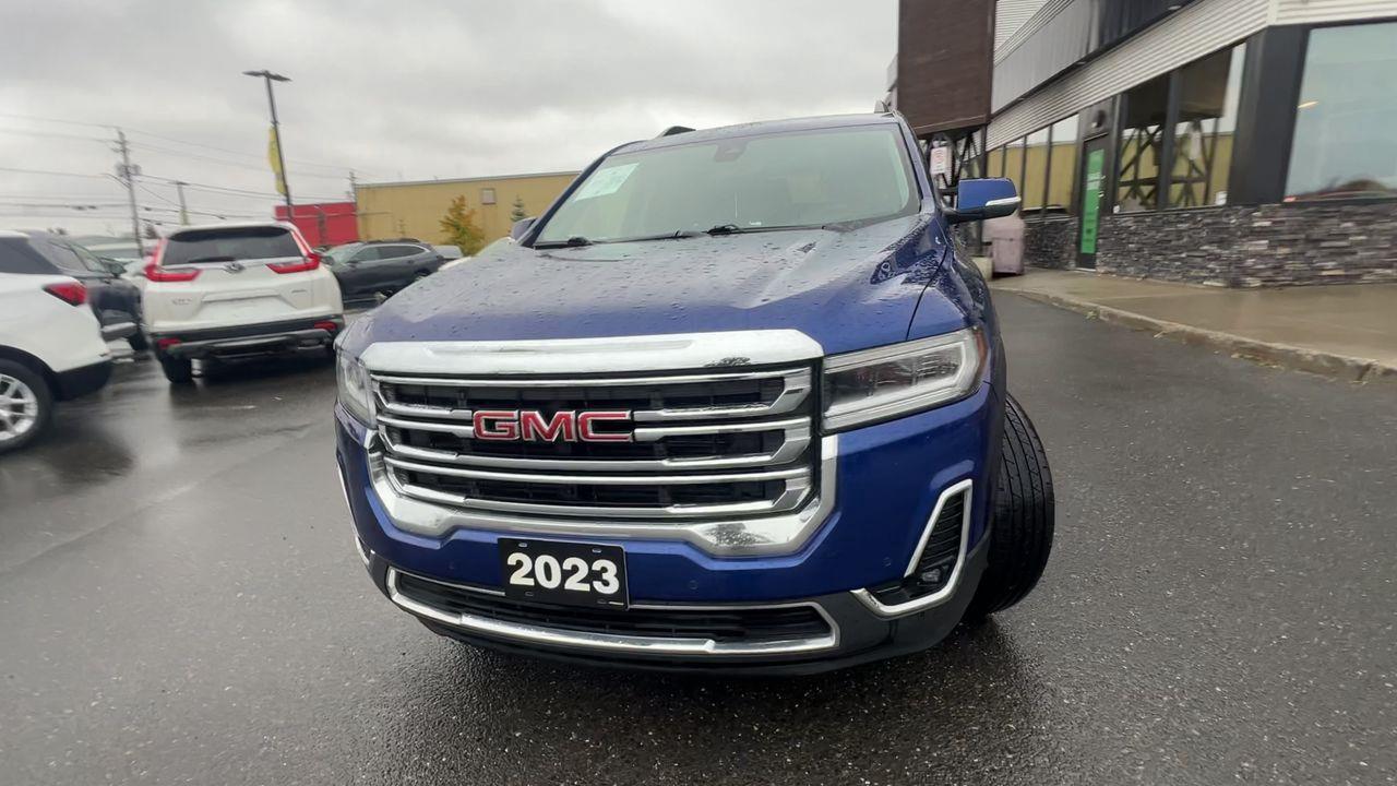 2023 GMC Acadia SLT AWD, 7 PASSENGER, LEATHER SEATS, REAR A/C, CRUISE CONTROL, POWER LIFTGATE, NAV, BACK UP CAM!! Photo2