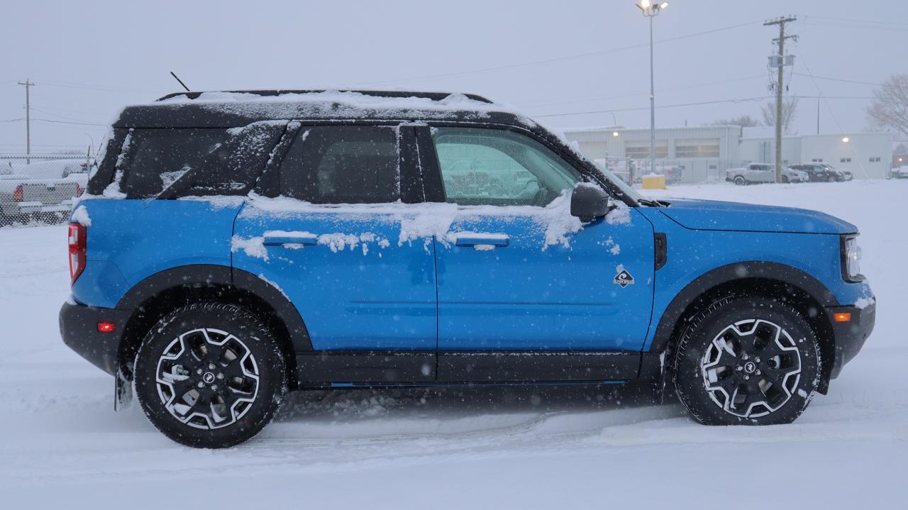 2025 Ford Bronco Sport Outer Banks Photo5