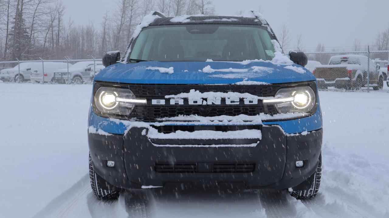 2025 Ford Bronco Sport Outer Banks Photo2