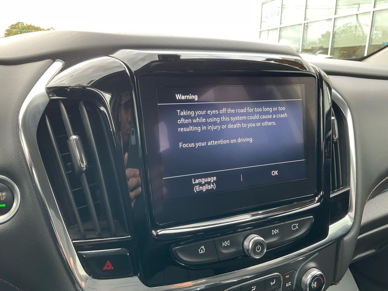 2021 Chevrolet Traverse LT Cloth Photo5