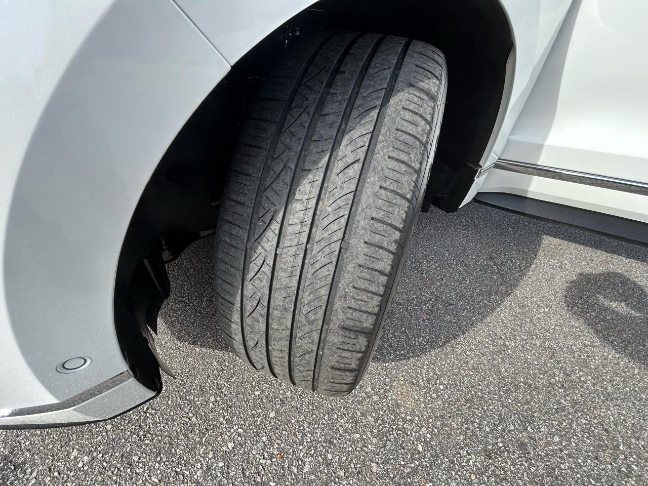 2022 Ford Edge Titanium - Photo #14