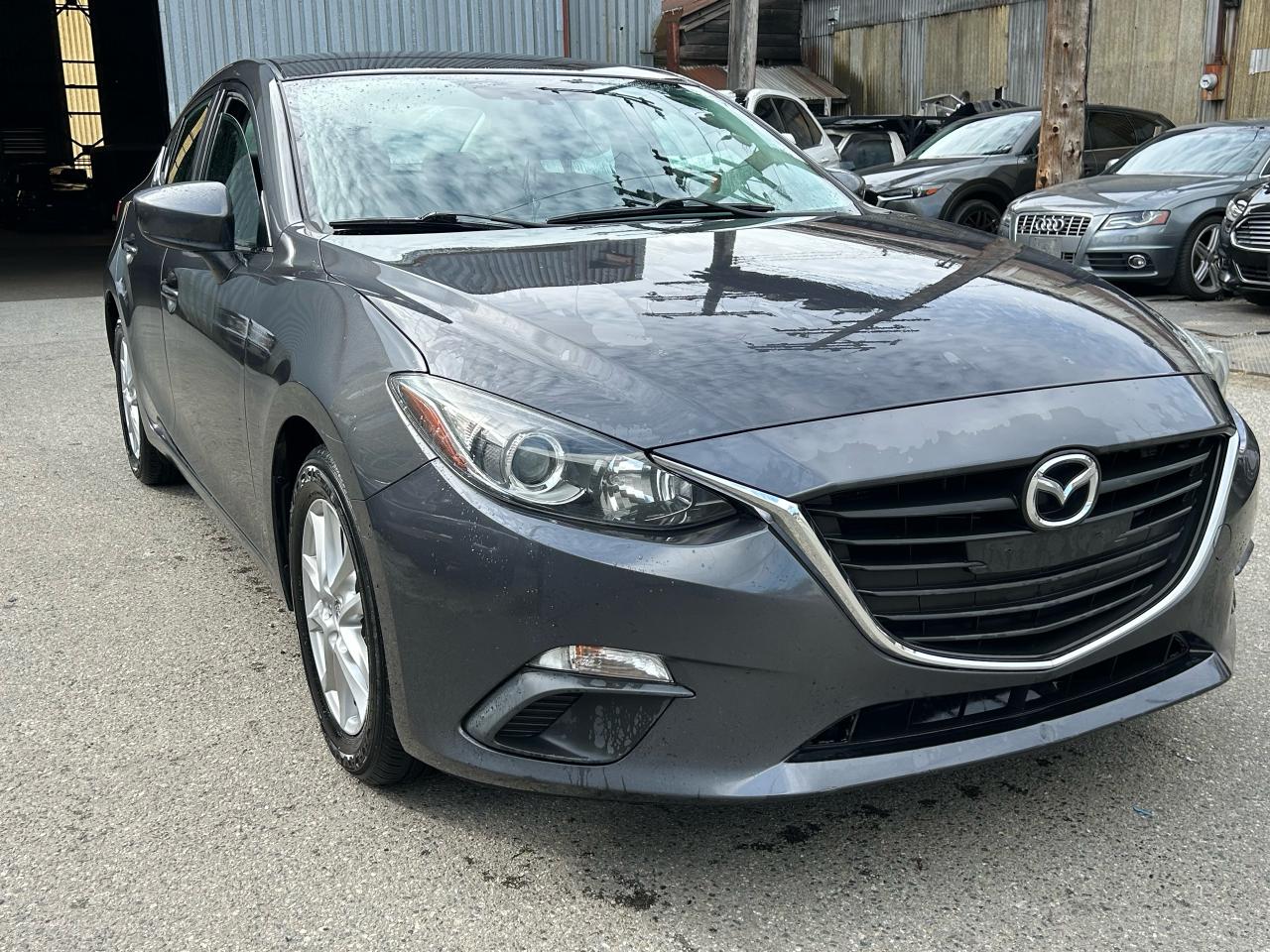 2015 Mazda MAZDA3 GS - Photo #4