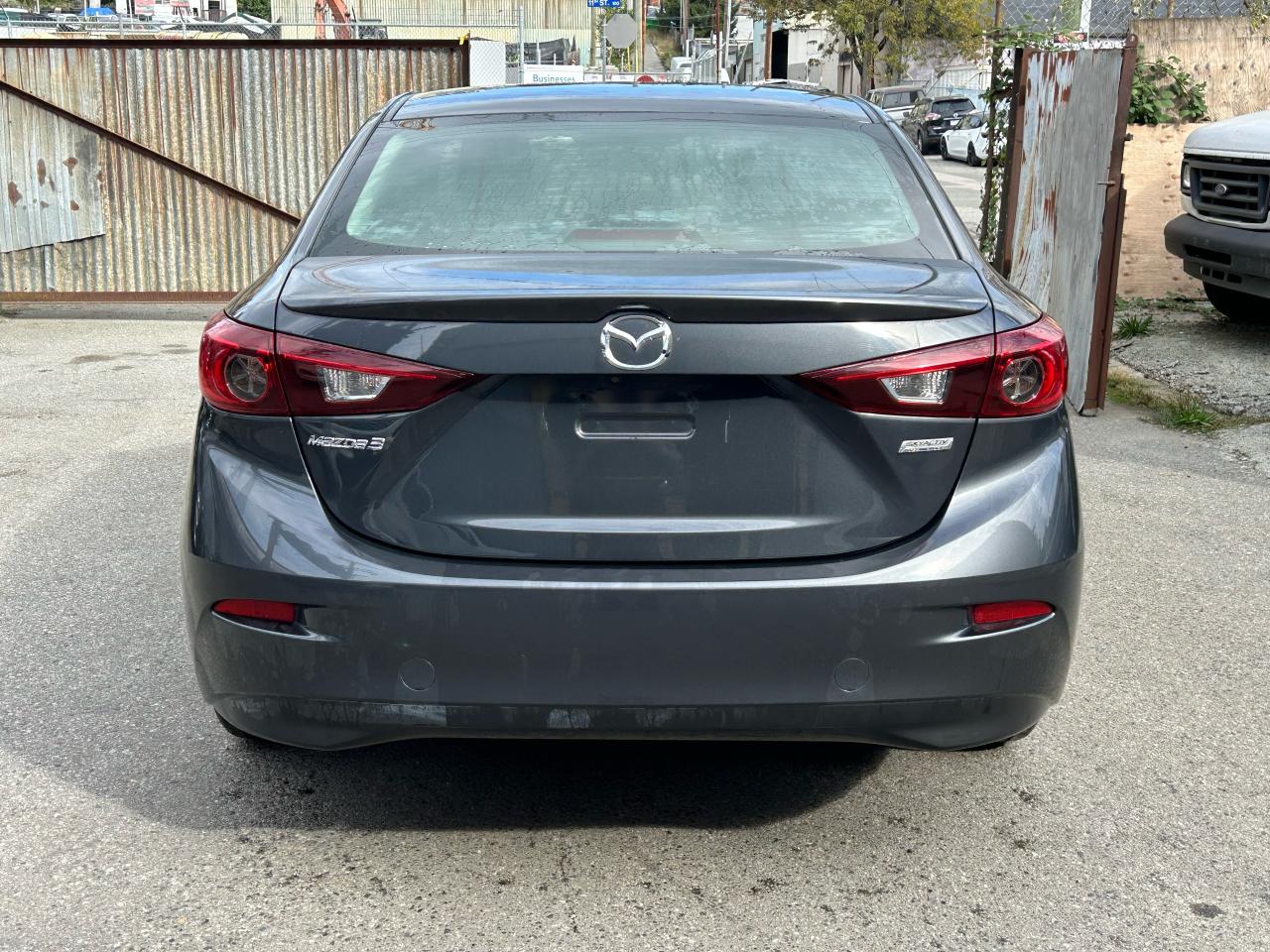 2015 Mazda MAZDA3 GS - Photo #7