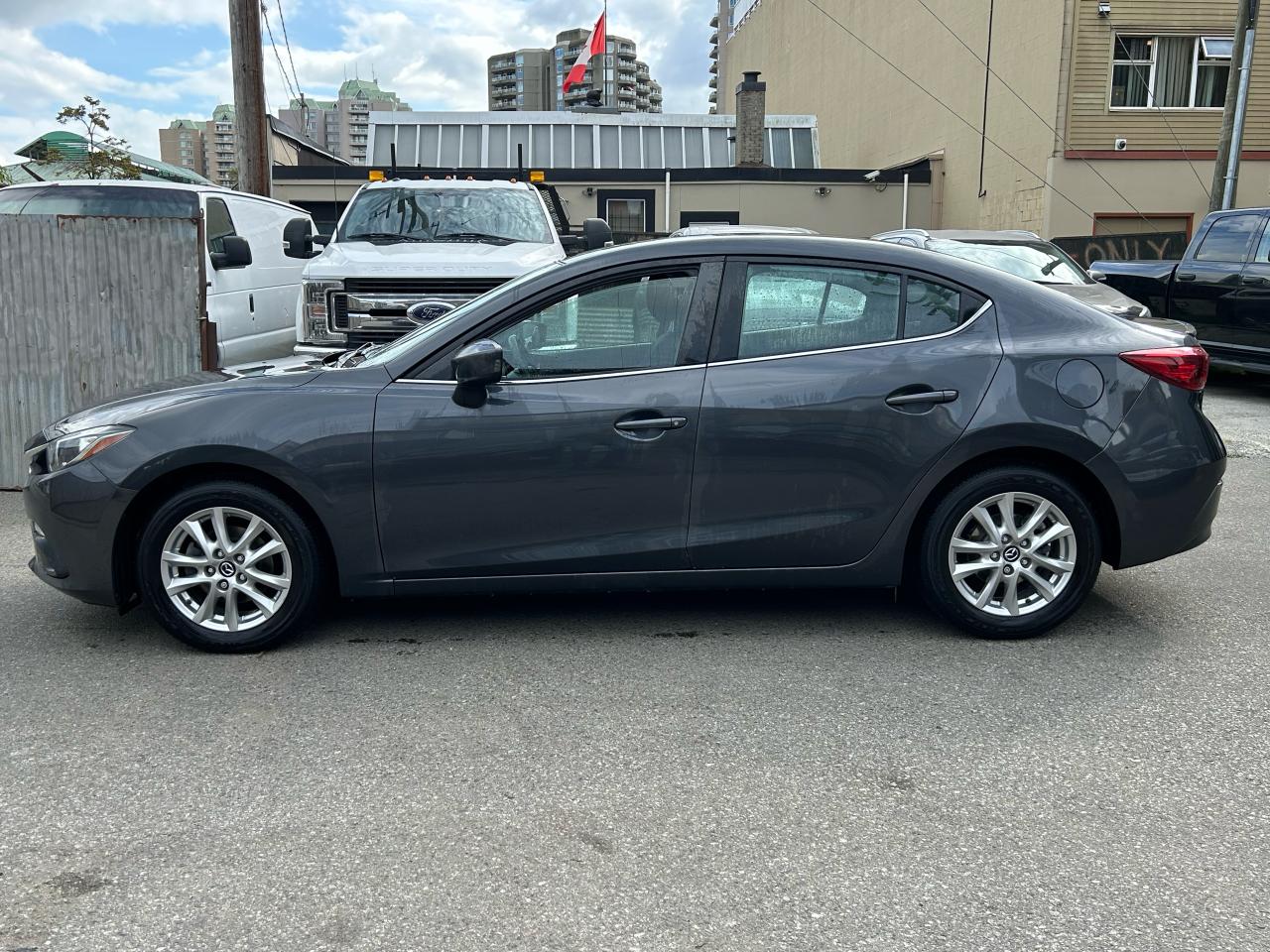 2015 Mazda MAZDA3 GS - Photo #2