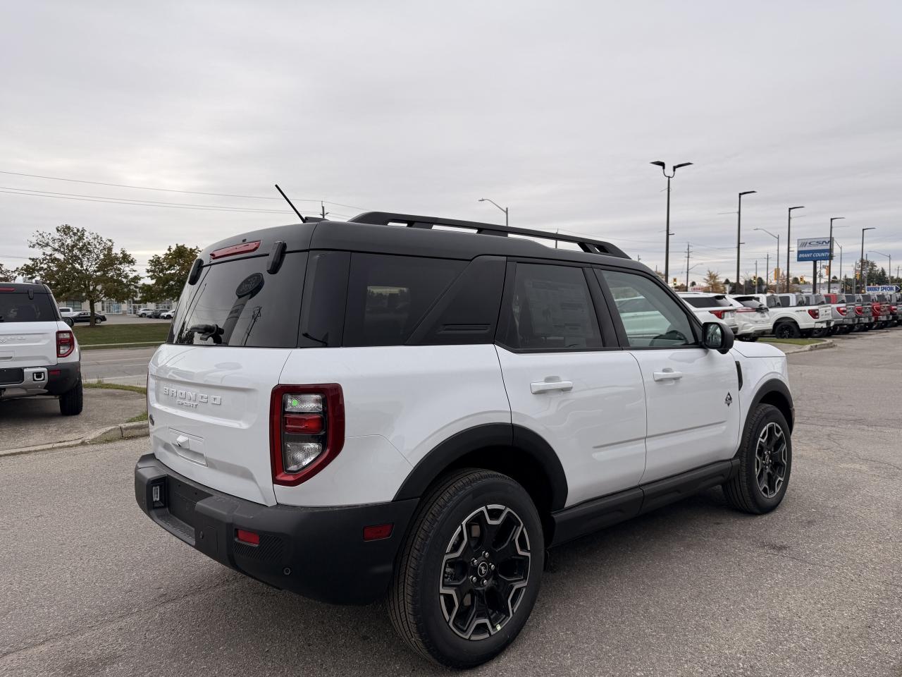 2025 Ford Bronco Sport Outer Banks Photo3
