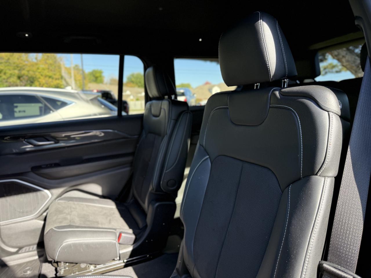 2022 Jeep Grand Cherokee L Altitude 4x4 | BLUETOOTH | REMOTE START | Photo