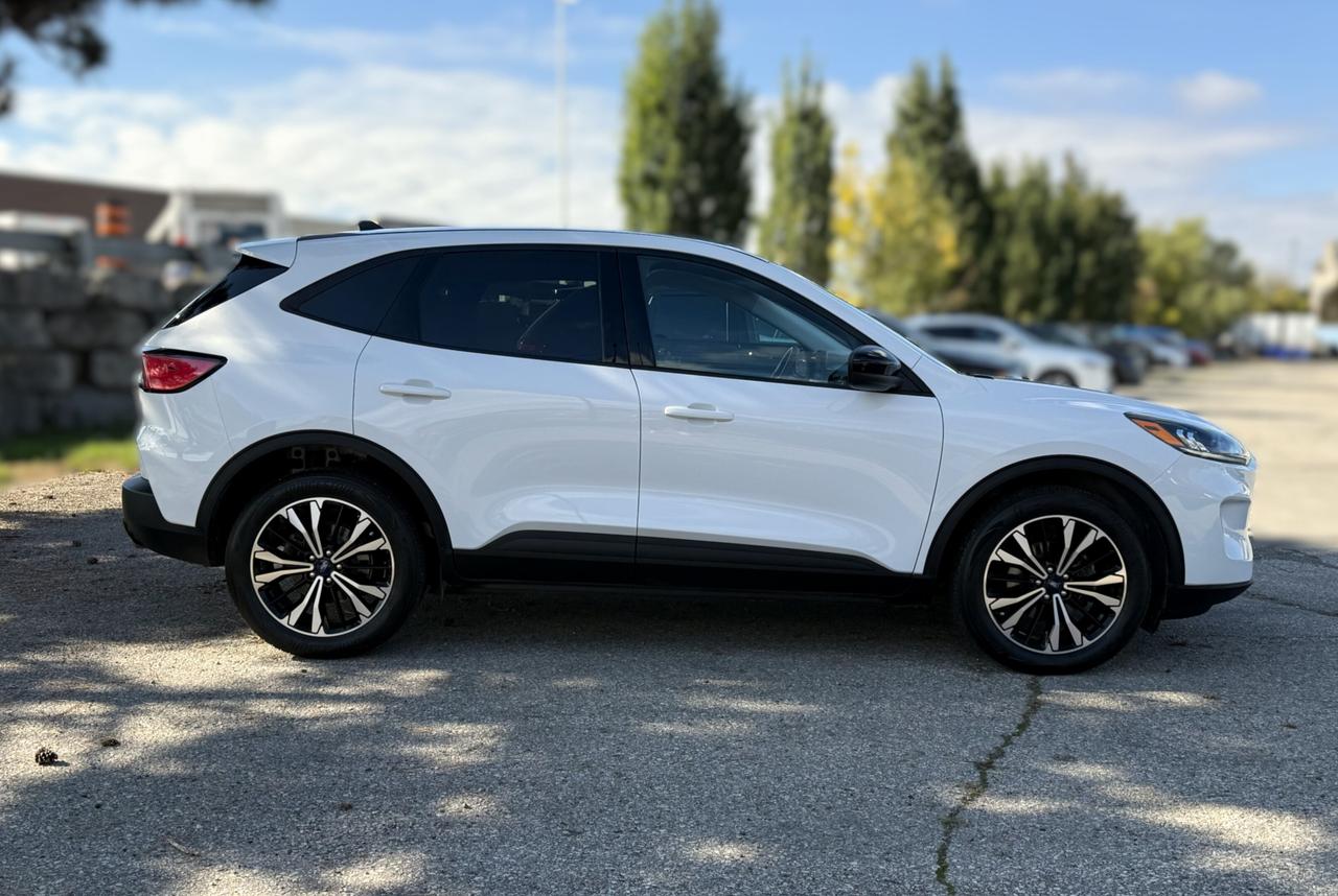 2021 Ford Escape SE AWD | NAVIGATION | BLIND SPOT | BLUETOOTH Photo